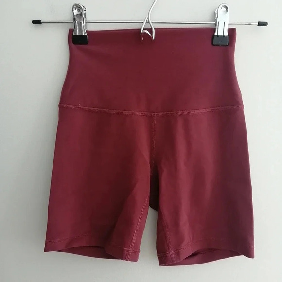 Lululemon Align High Rise Shorts 6" Nulu in Chianti Red 0 - Picture 3 of 15